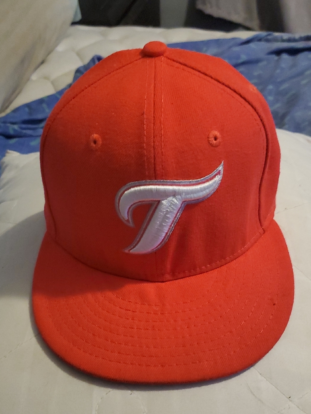 New Era Red 59FIFTY Fitted Hat..TorontoBlueJays...⚾